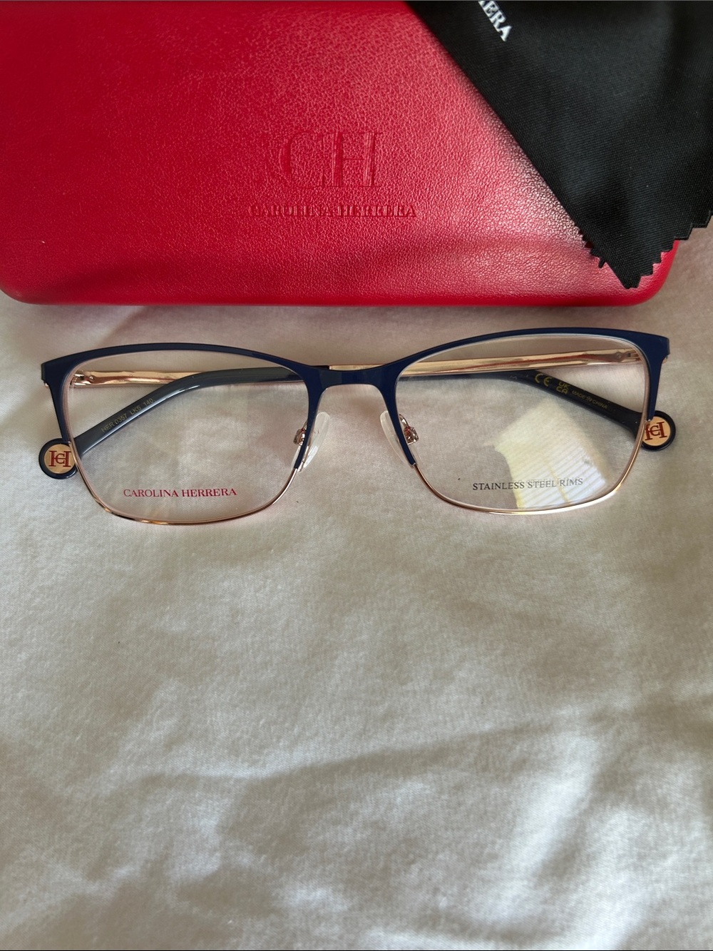 Carolina Herrera Eyeglasses BNWT